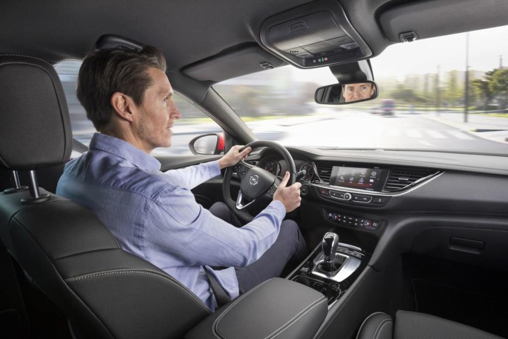 Opel Insignia 120 Aniversario: un modelo ideal para los que no quieren un SUV