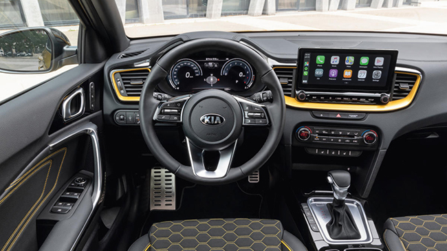 Kia XCeed 2020 interior